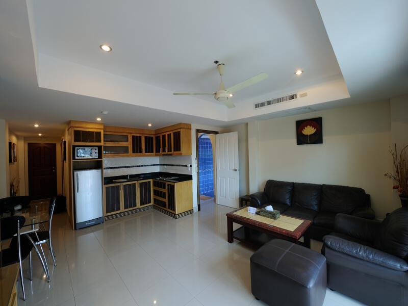 Royal Park Apartments Jomtien Beach Exterior photo