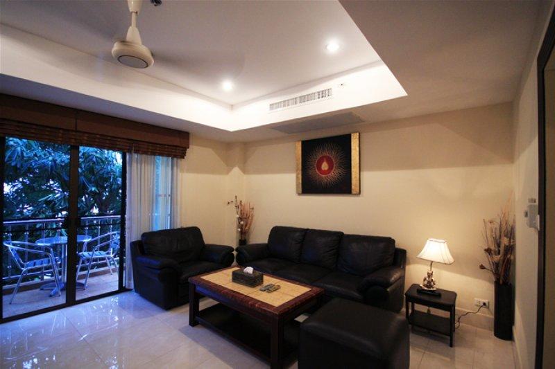 Royal Park Apartments Jomtien Beach Exterior photo