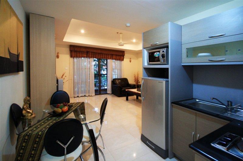 Royal Park Apartments Jomtien Beach Exterior photo